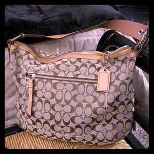 Coach Signature Hobo Style Shoulder Purse